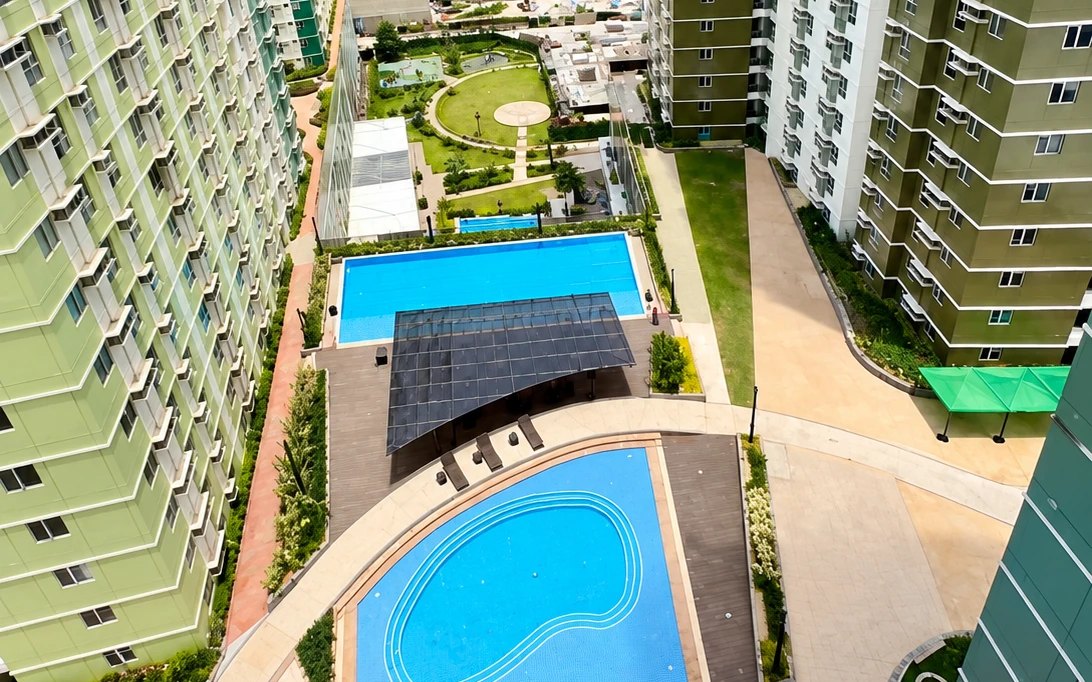 Pools and gardens at Avida Towers Riala, Lahug, Cebu City